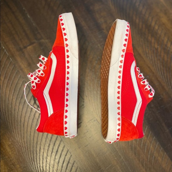 Red vans Valentine’s Day edition - Picture 2 of 4